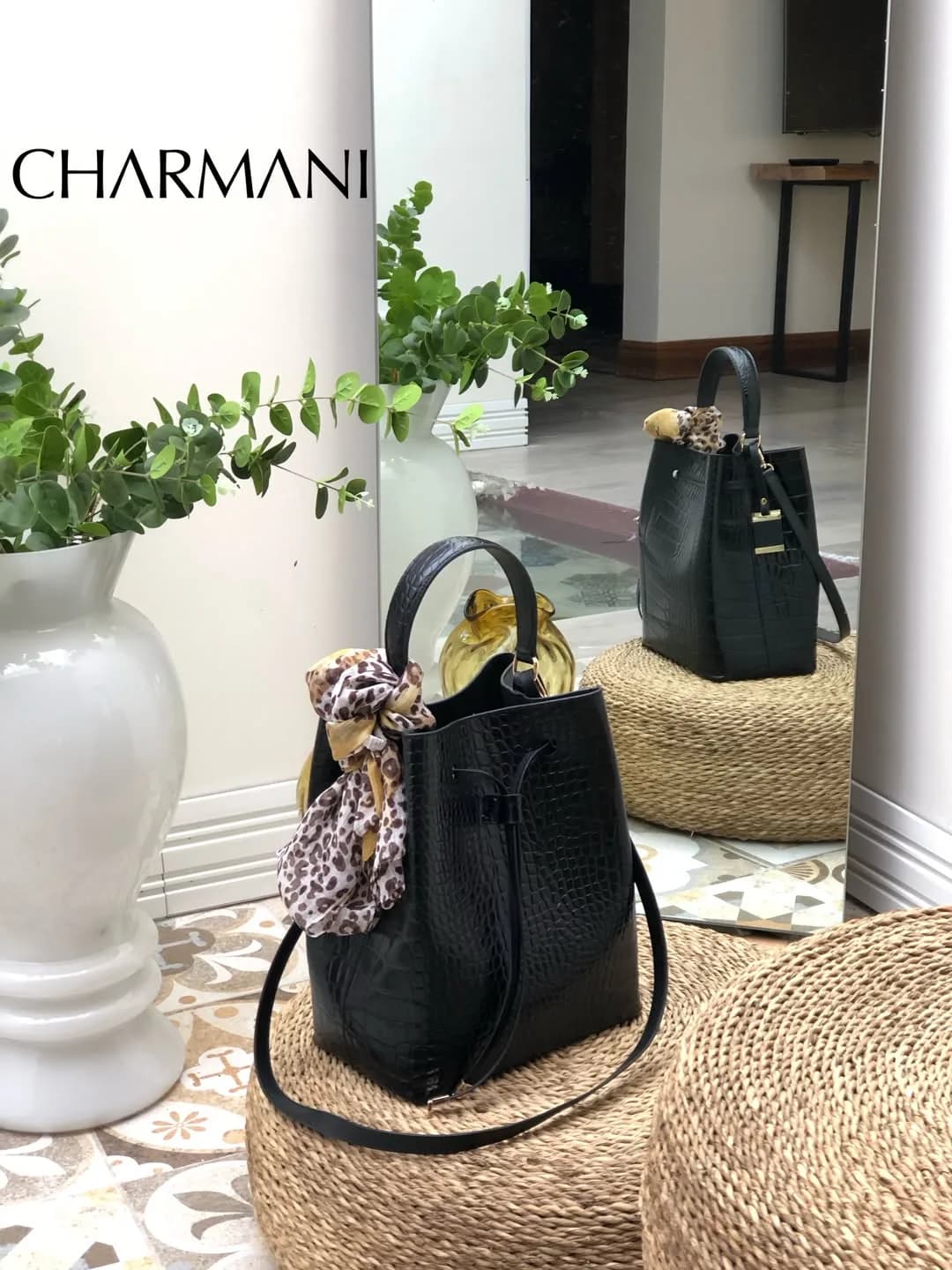 کیف دستی چرمی ۱۲۰۷ با کیف پول، رنگ مشکی، کیسهای
