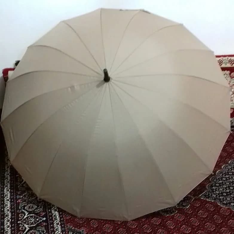 چتر خانوادگی بزرگ ۱۶ فنر برزنت نانو، رنگ بژ، دستی، بلند
