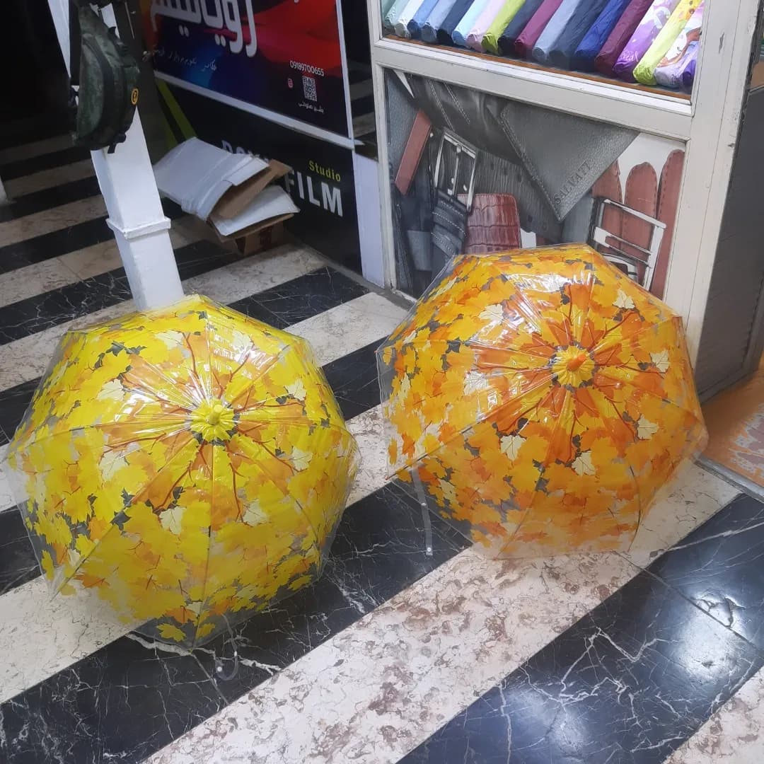 چتر طرح برگ پاییزی
