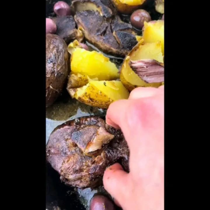 ایرفرایر گریل باربیکیو مدل OG850، رنگ مشکی و نقرهای، جنس فلز، پایهدار حیاطی