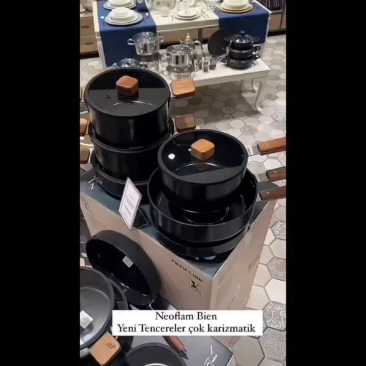 سرویس قابلمه ۱۰ پارچه فیکا مدل BIEN، رنگ کرم و قهوهای، جنس سرامیک و چوب، دستهدار دربدار