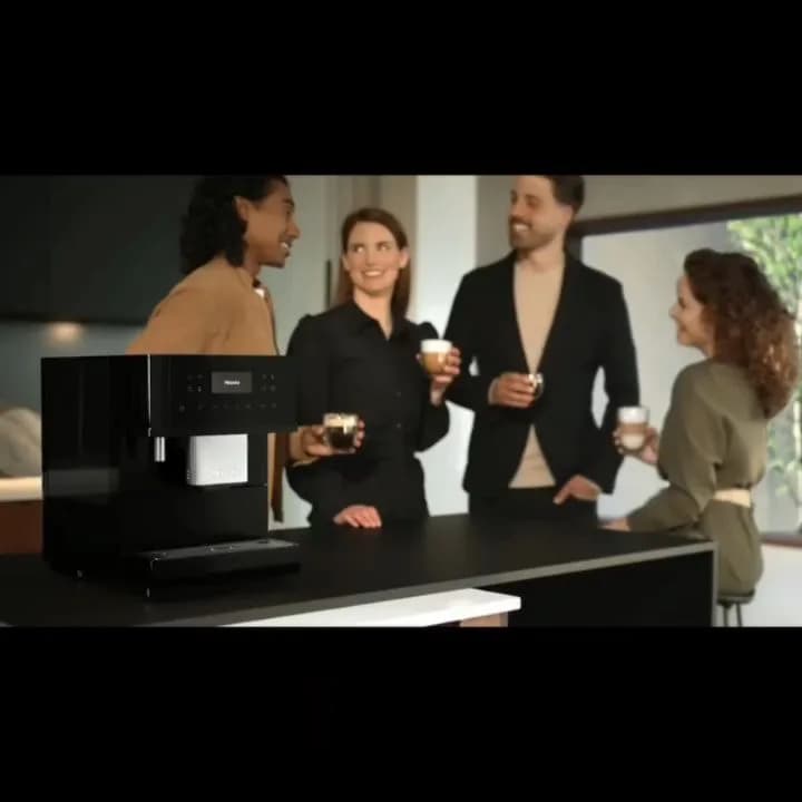 اسپرسوساز تماماتومات CM6160 Miele
