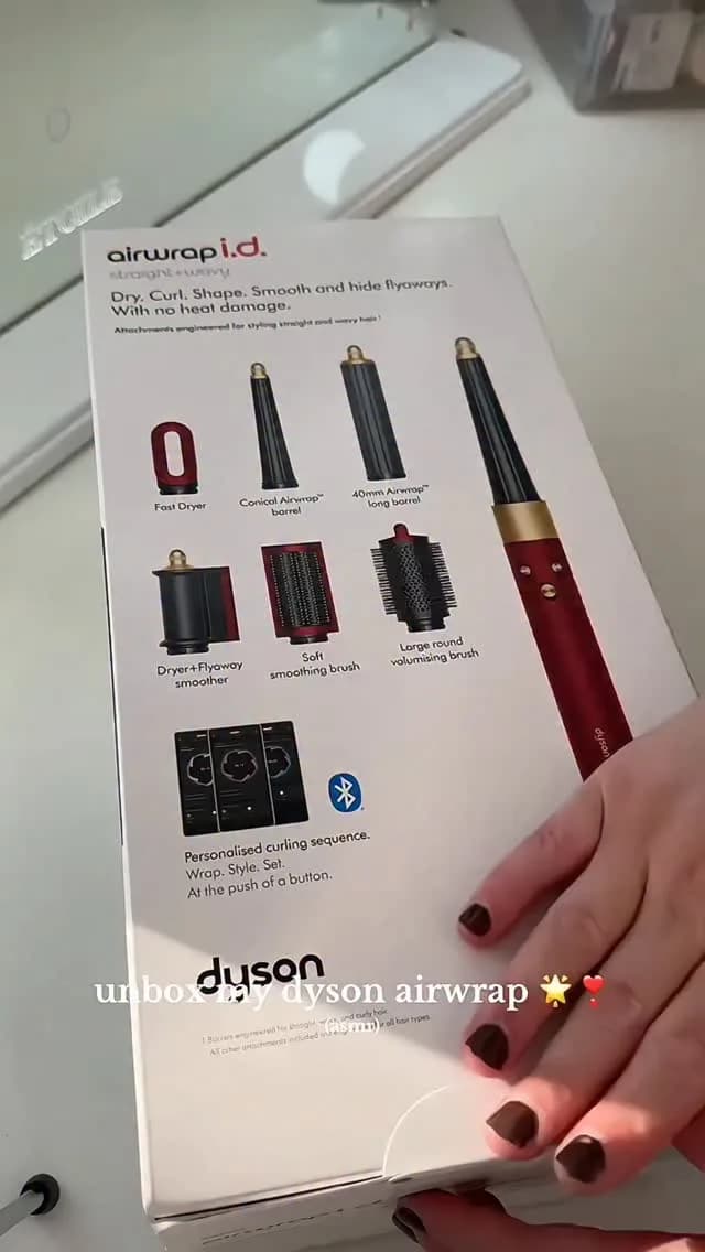 حالتدهنده مو ایررپ قرمز مخملی Dyson، رنگ سفید، جنس مقوا، مستطیلی