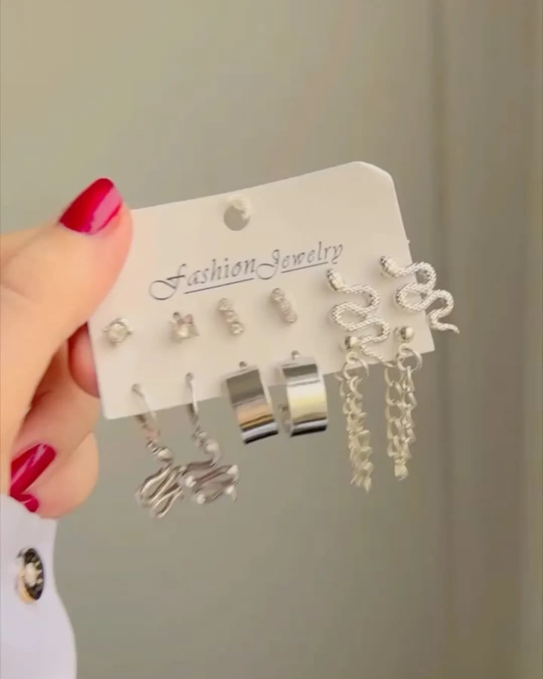 پک گوشواره اقتصادی