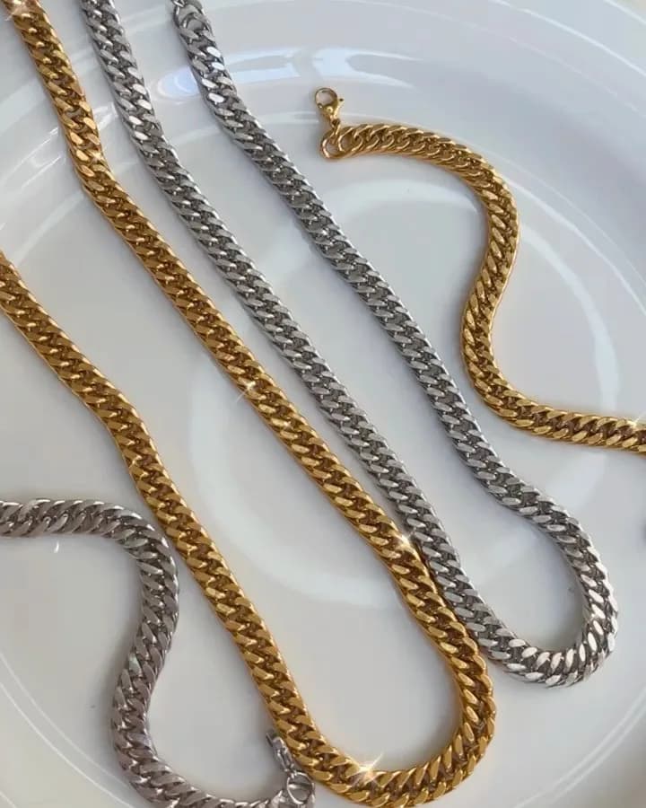 ست گردنبند و دستبند کارتیر استیل