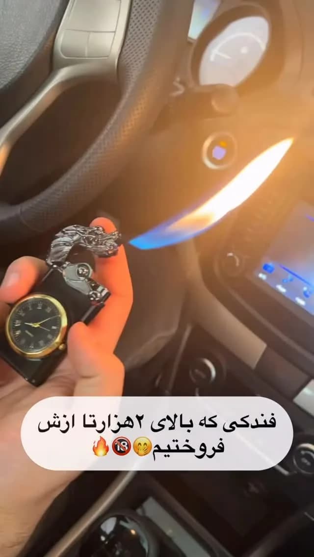 فندک دوحالته طرح اژدها، رنگ مشکی و طلایی، جنس فلز، ساعت‌دار اژدها