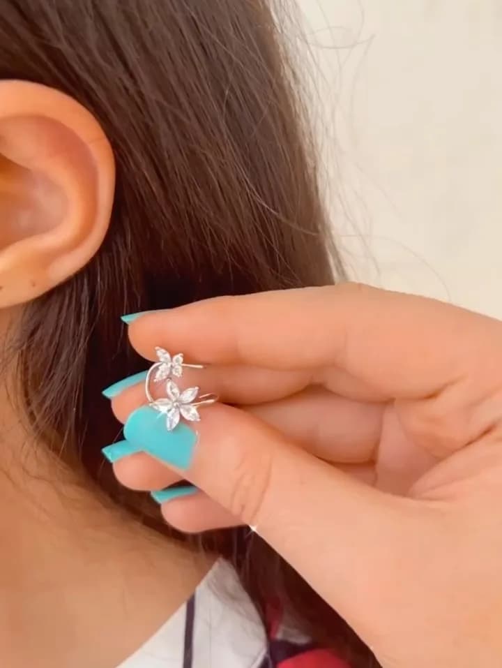 گوشواره پیرسینگ بدون سوراخ استیل، رنگ نقره‌ای، جنس فلز و نگین، پیرسینگ حلقه و میخی