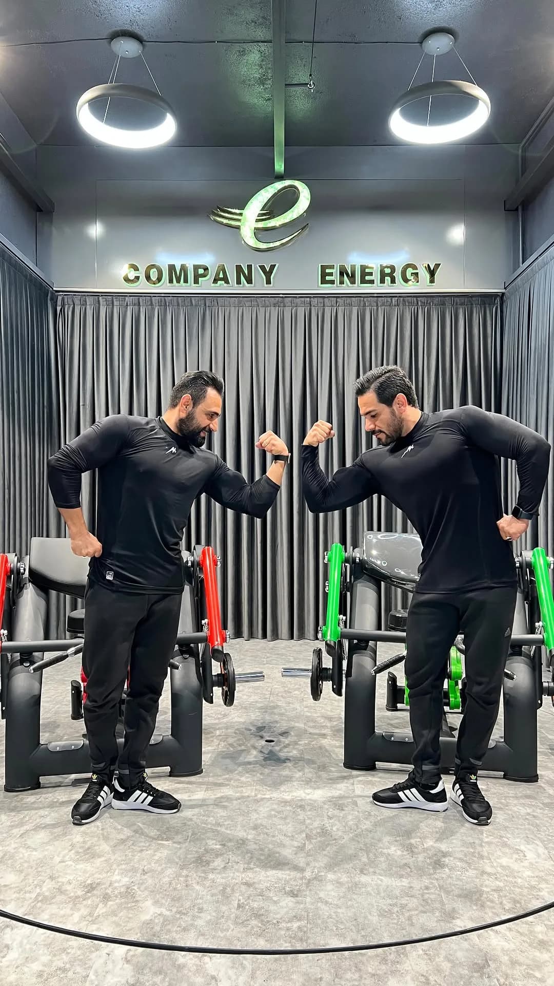 دستگاه جلو بازو وزنه آزاد