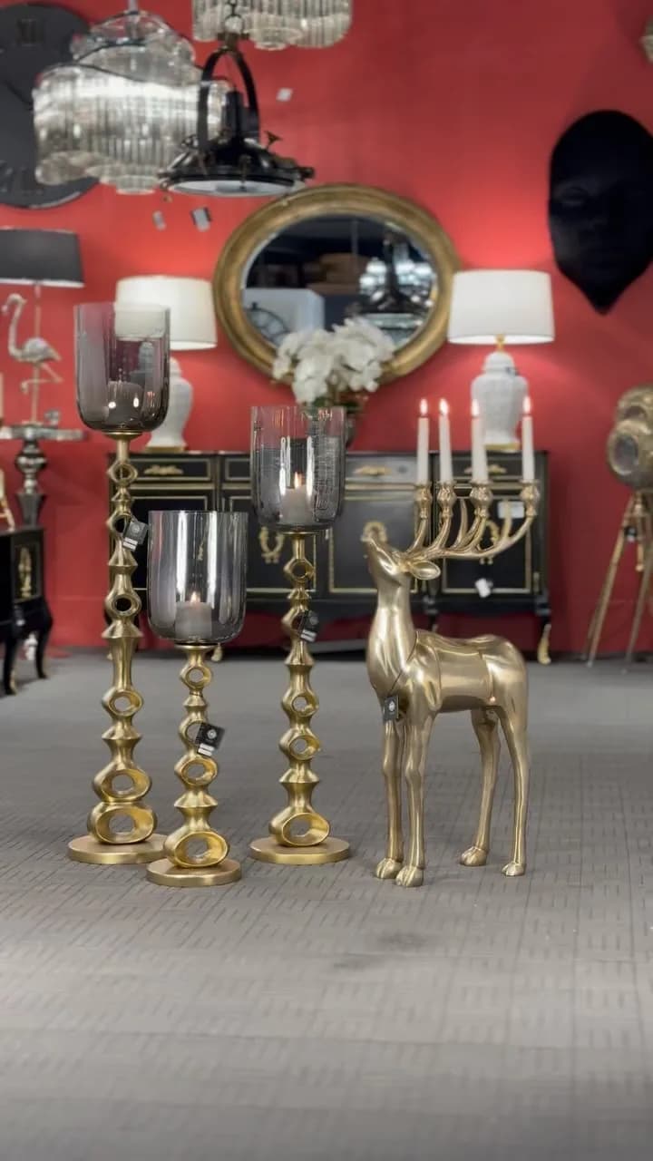 شمعدان و مجسمه گوزن