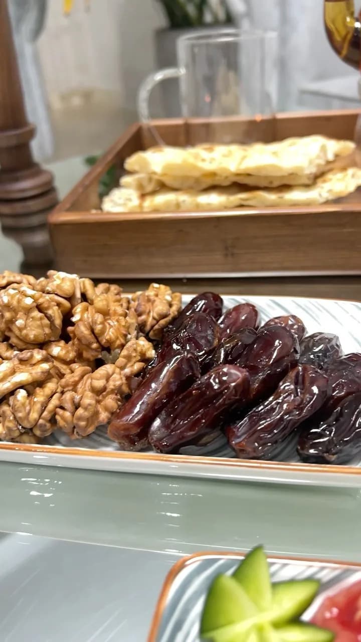 خرما و گردو
