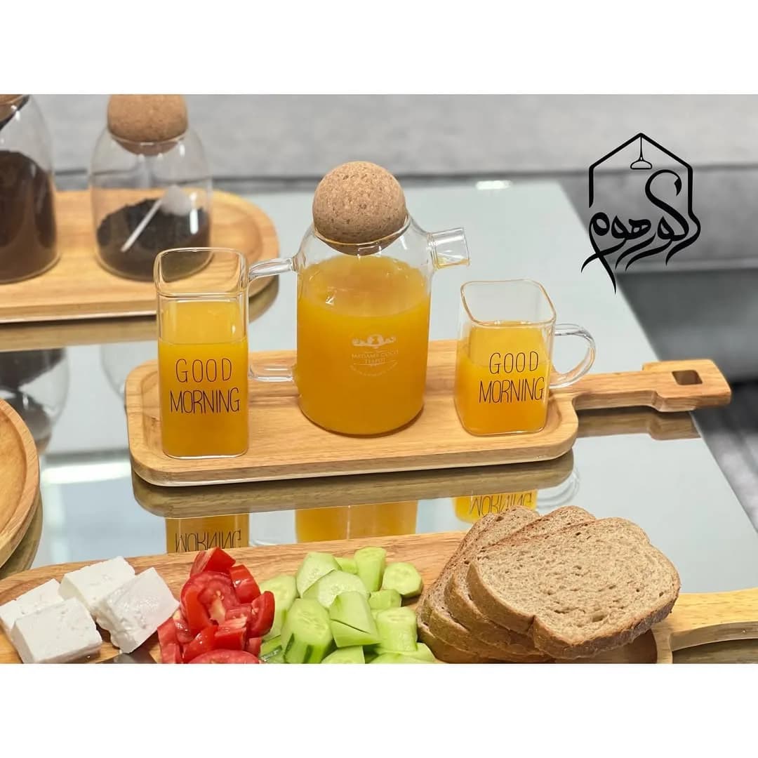 سینی و ظرف صبحانه