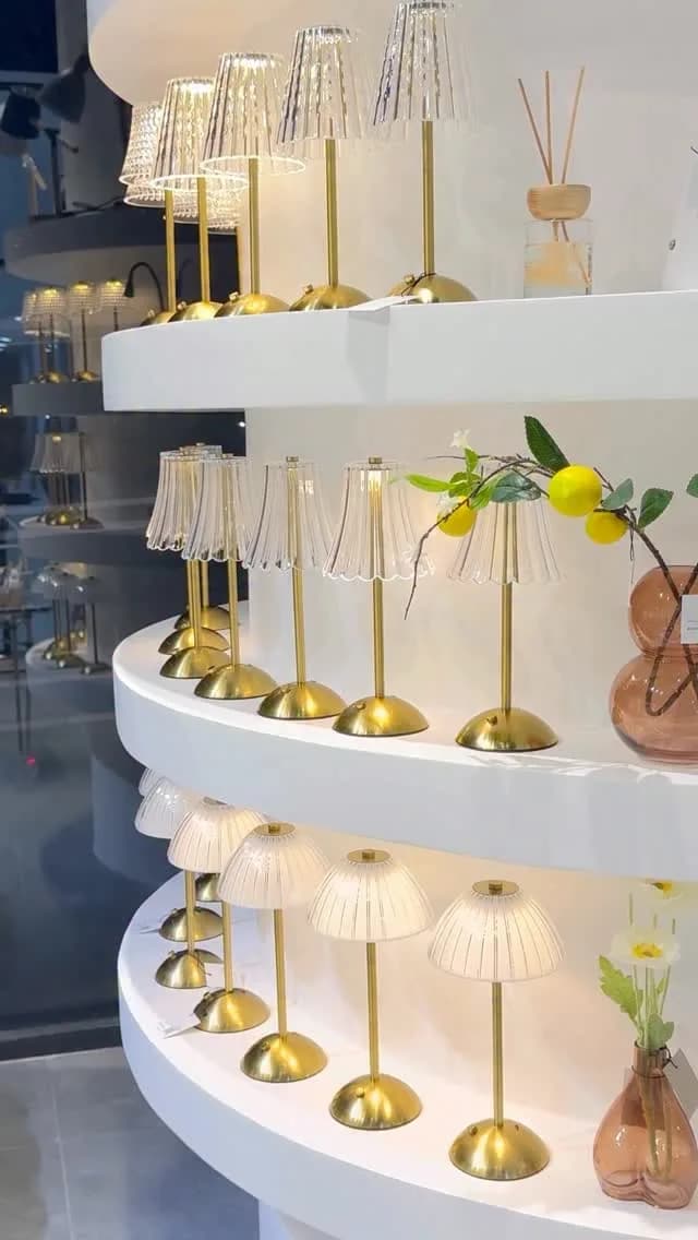 چراغ خواب رومیزی لمسی