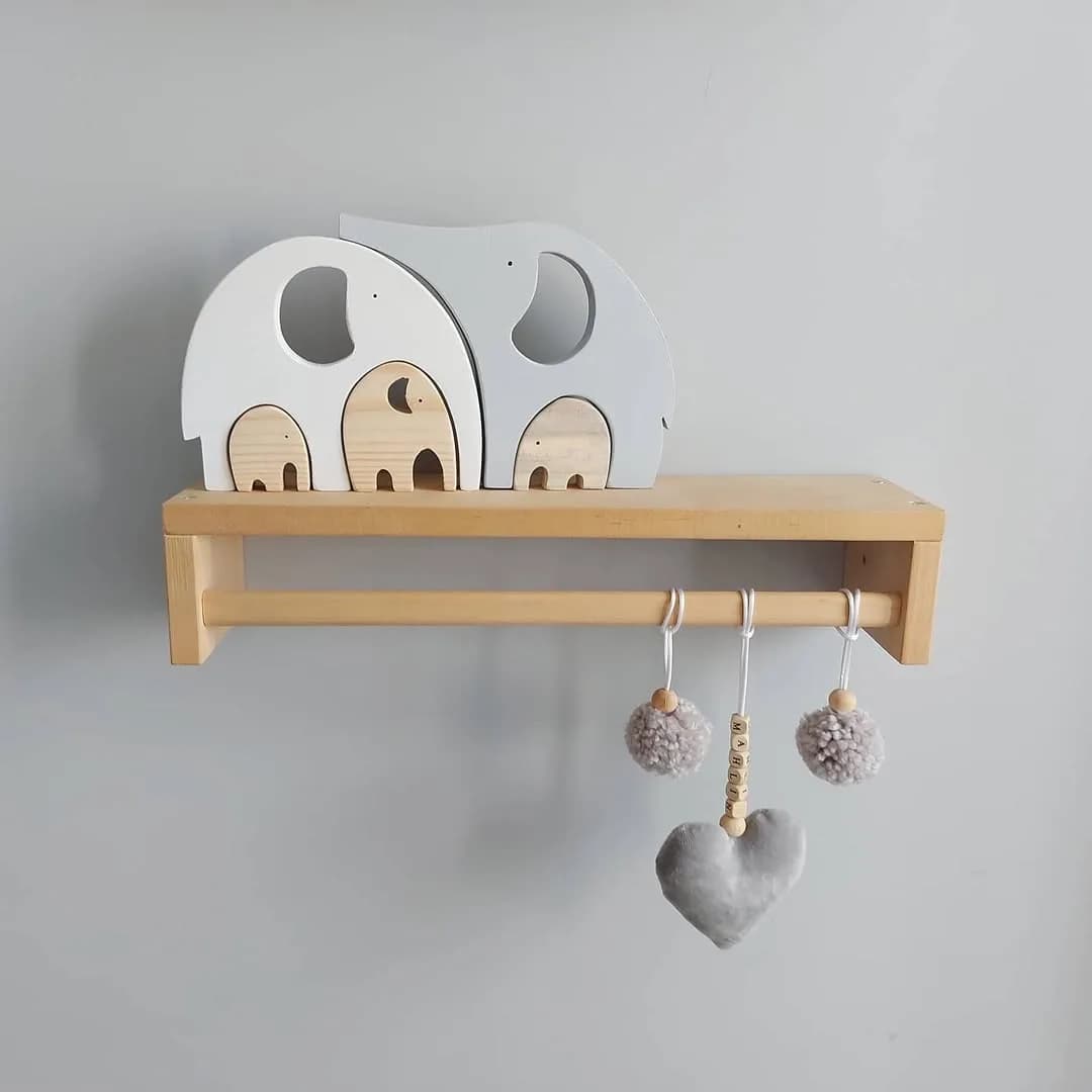 مجسمه فیل چوبی اتاق کودک، رنگ سفید، چوبی روشن و طوسی، جنس پارچه، فیل تزئینی رومیزی
