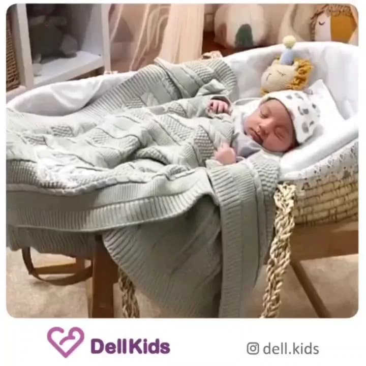 گهواره دل کیدز، رنگ سفید و سبز روشن، جنس چوب و پارچه، گهواره نوزاد پایهدار