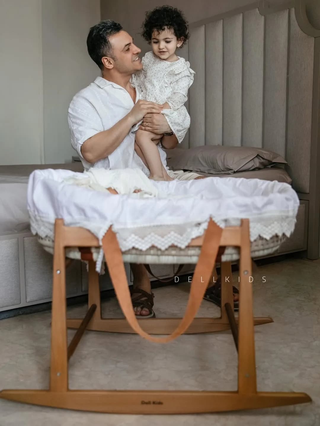 گهواره حصیری چوبی نوزاد