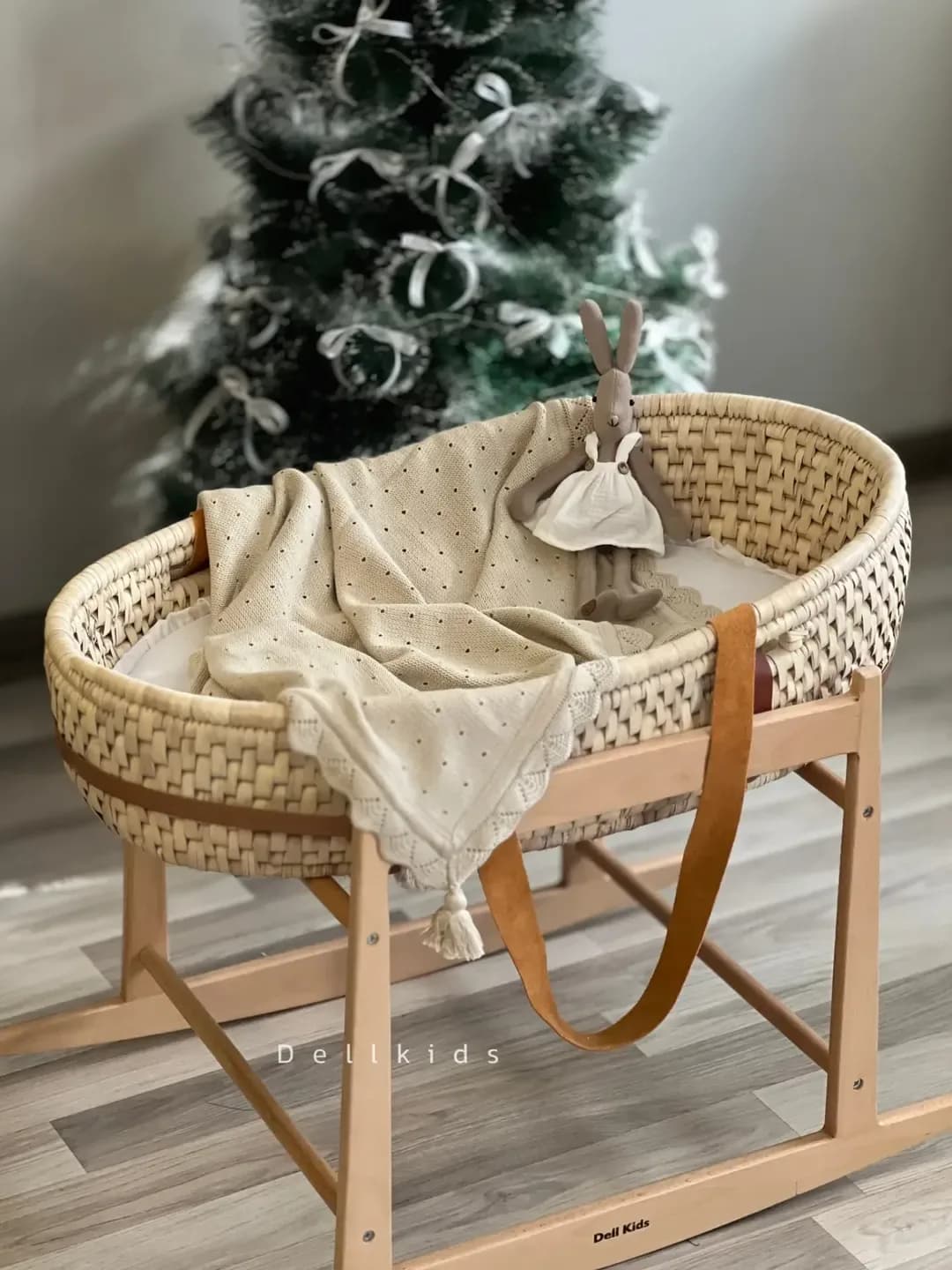 گهواره حصیری نوزاد با تشک و بالش
