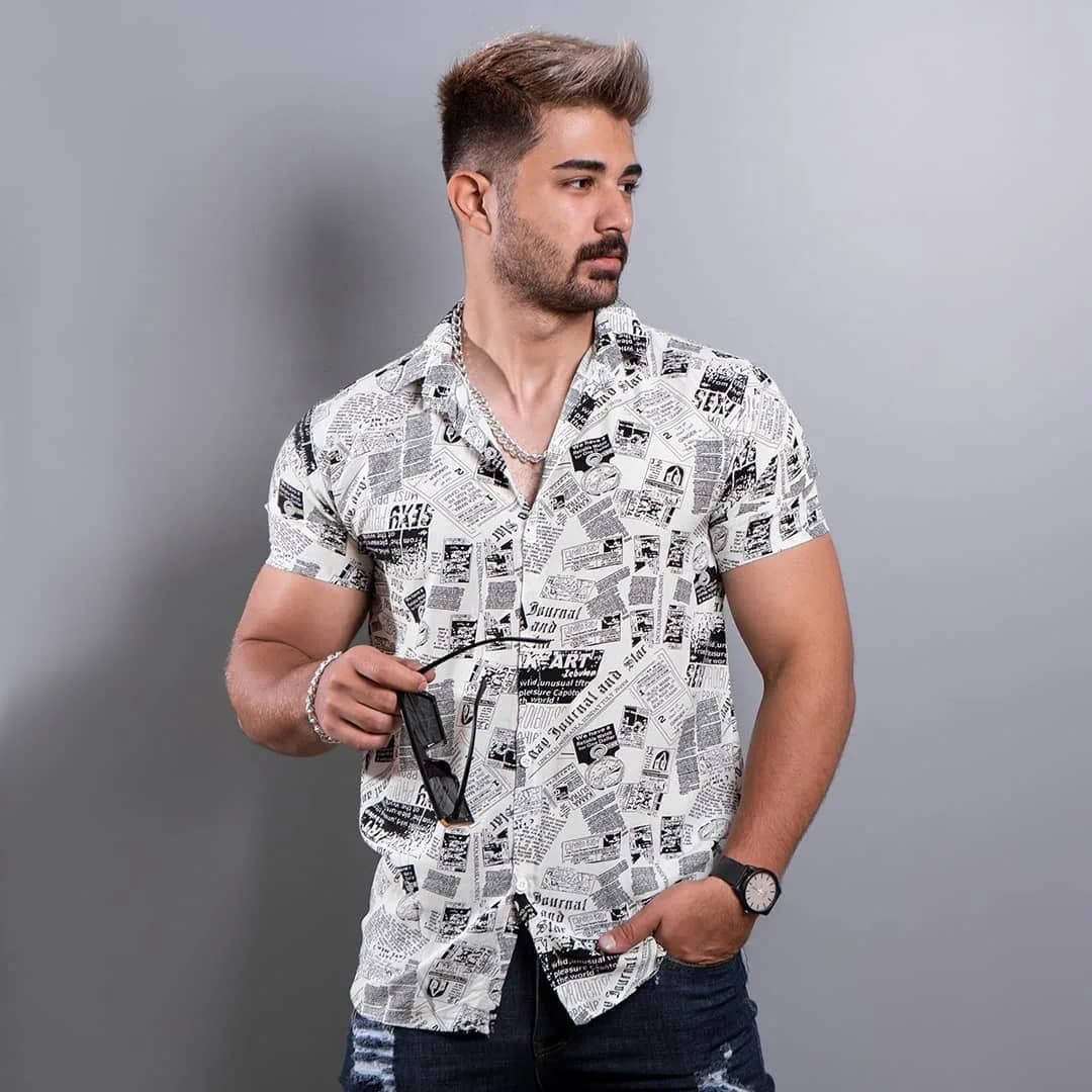 پیراهن هاوایی مردانه، رنگ سفید و مشکی، آستین کوتاه، یقه دار، جذب