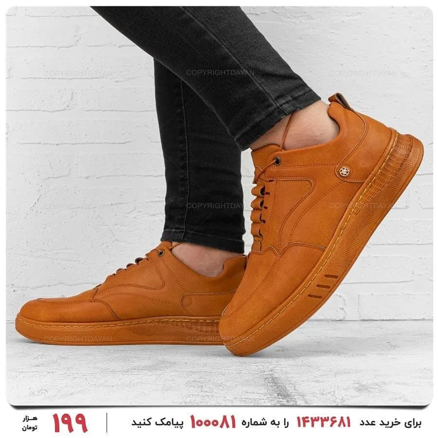 کفش مردانه — رنگ آجری — نمای روی‌تن — بنددار