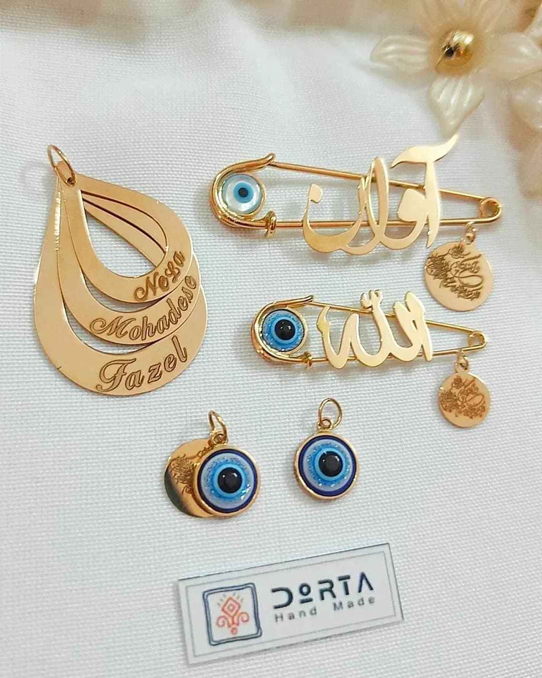 گردنبند اسم، رنگ طلایی و آبی، جنس فلز، آویز قطرهای