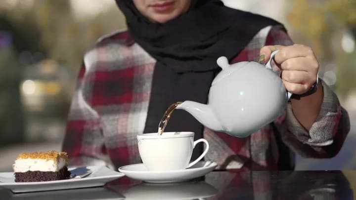 کیک خانگی فنسی