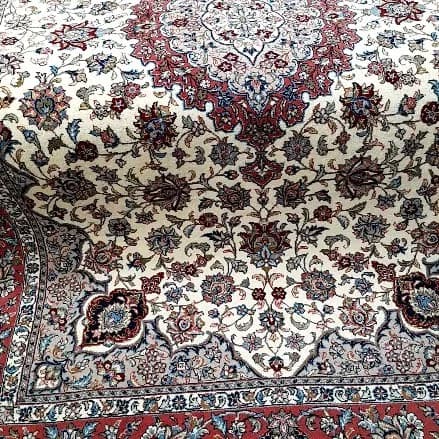 جفت فرش ۶ متری اراک رنگ گیاهی، رنگ کرم، قرمز و سرمهای، طرح گلدار، مستطیلی