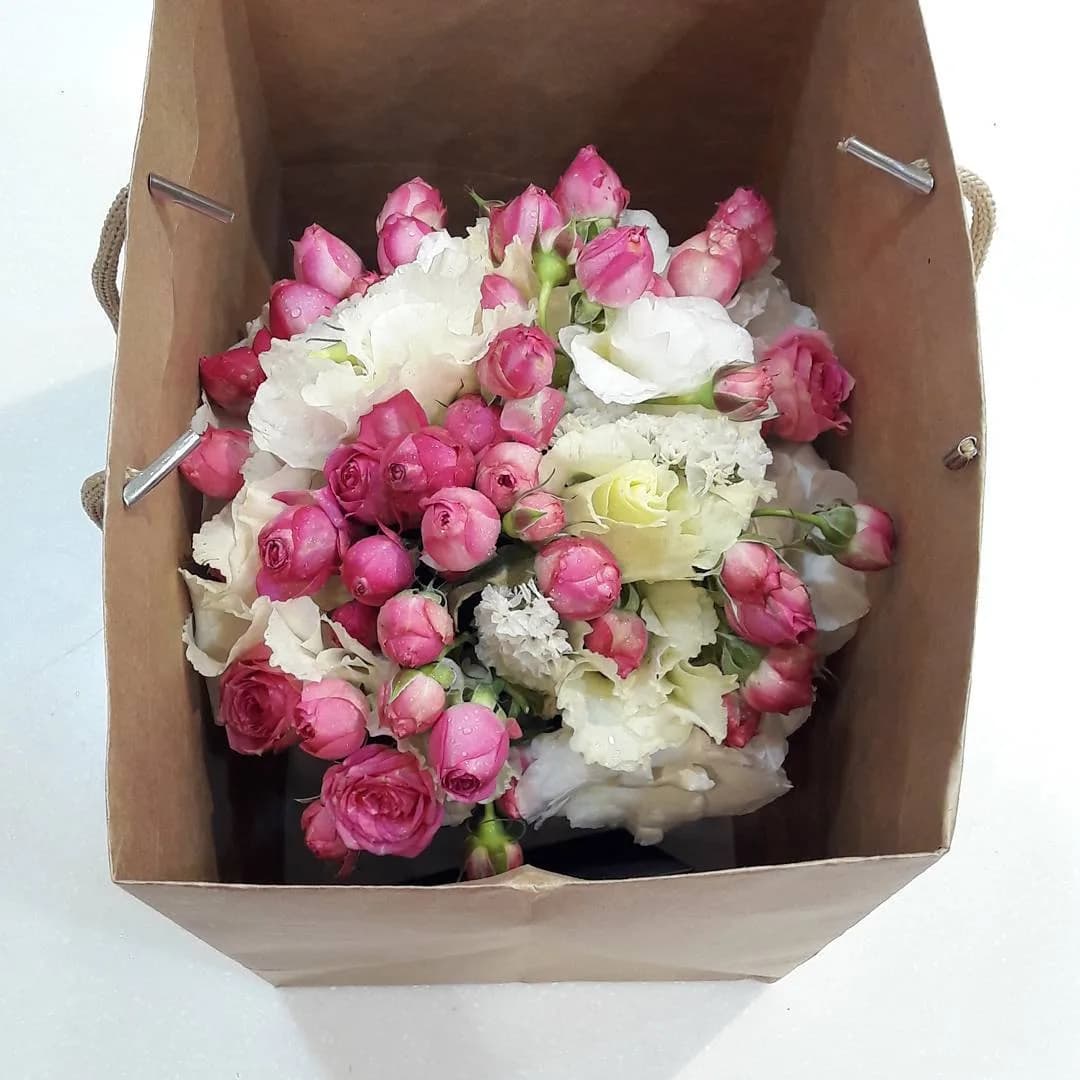 باکس گل، رنگ صورتی و سفید، باکس مربعی