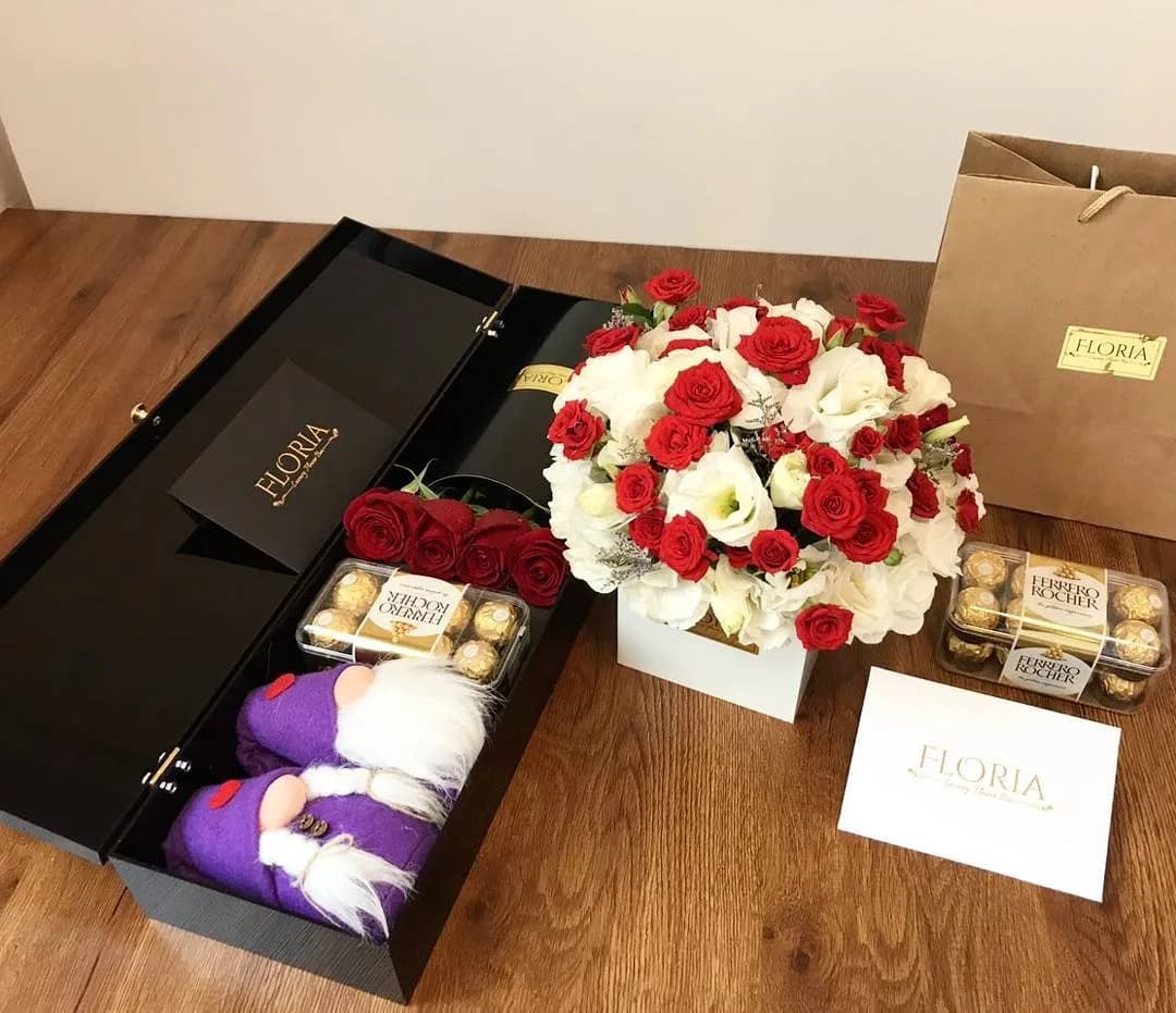 باکس گل و شکلات فلوریا