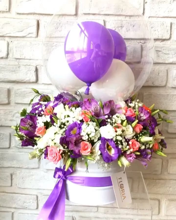 باکس گل پالیز رز مینیاتوری، رنگ بنفش، سفید و صورتی، جنس مقوا، گل طبیعی و پلاستیک، استوانه‌ای
