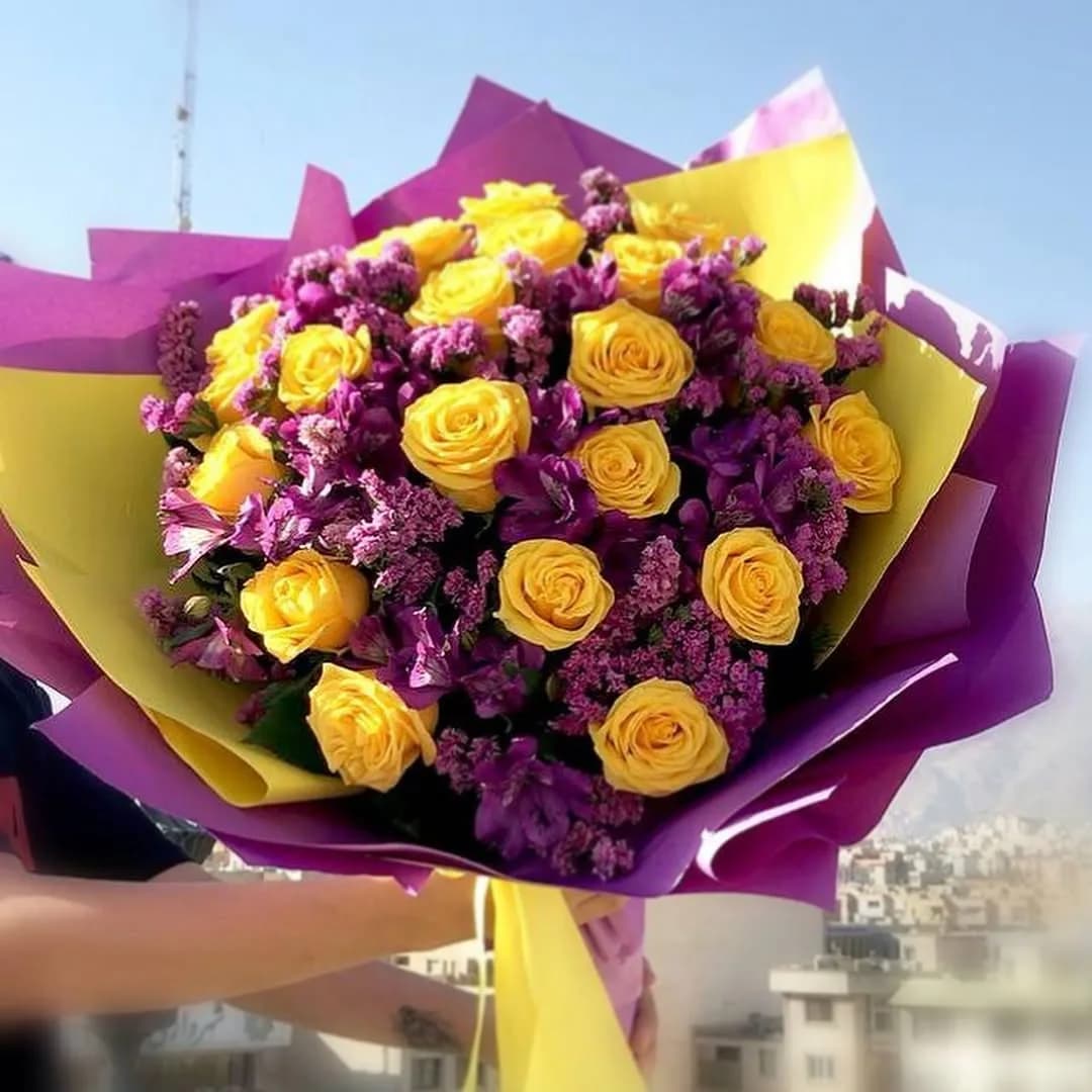 دسته گل رز زرد روژان فلوریا، رنگ بنفش، دسته گل گرد