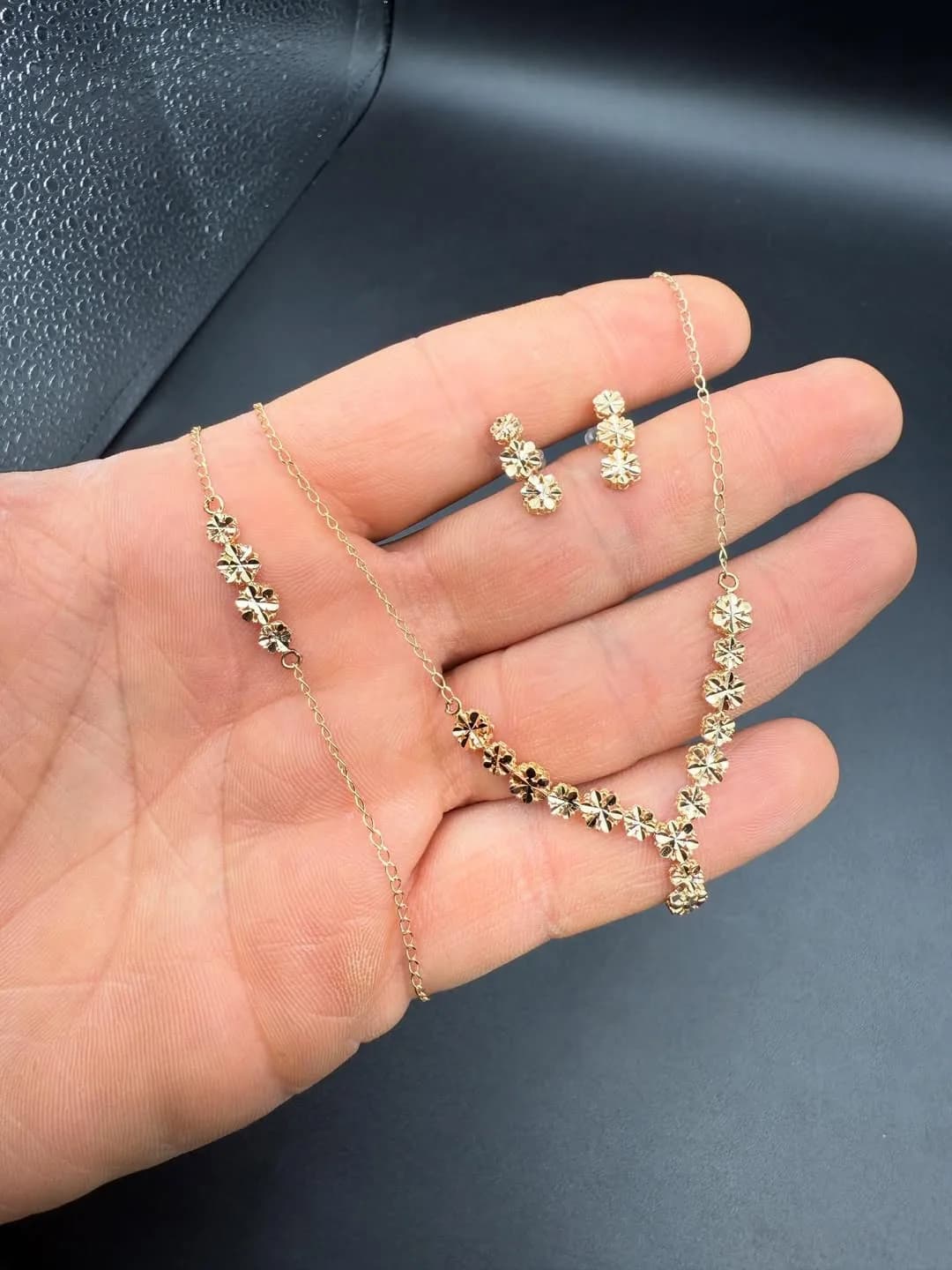 سرویس طلا کادویی