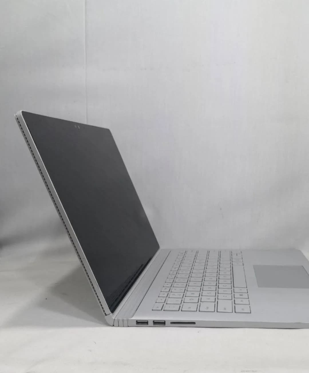 لپ تاپ سرفیس بوک ۱ i7 رم ۱۶