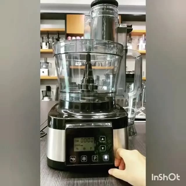 غذاساز مایر مدل MR-9900، رنگ سیاه و نقرهای، جنس پلاستیک و استیل، برقی رومیزی