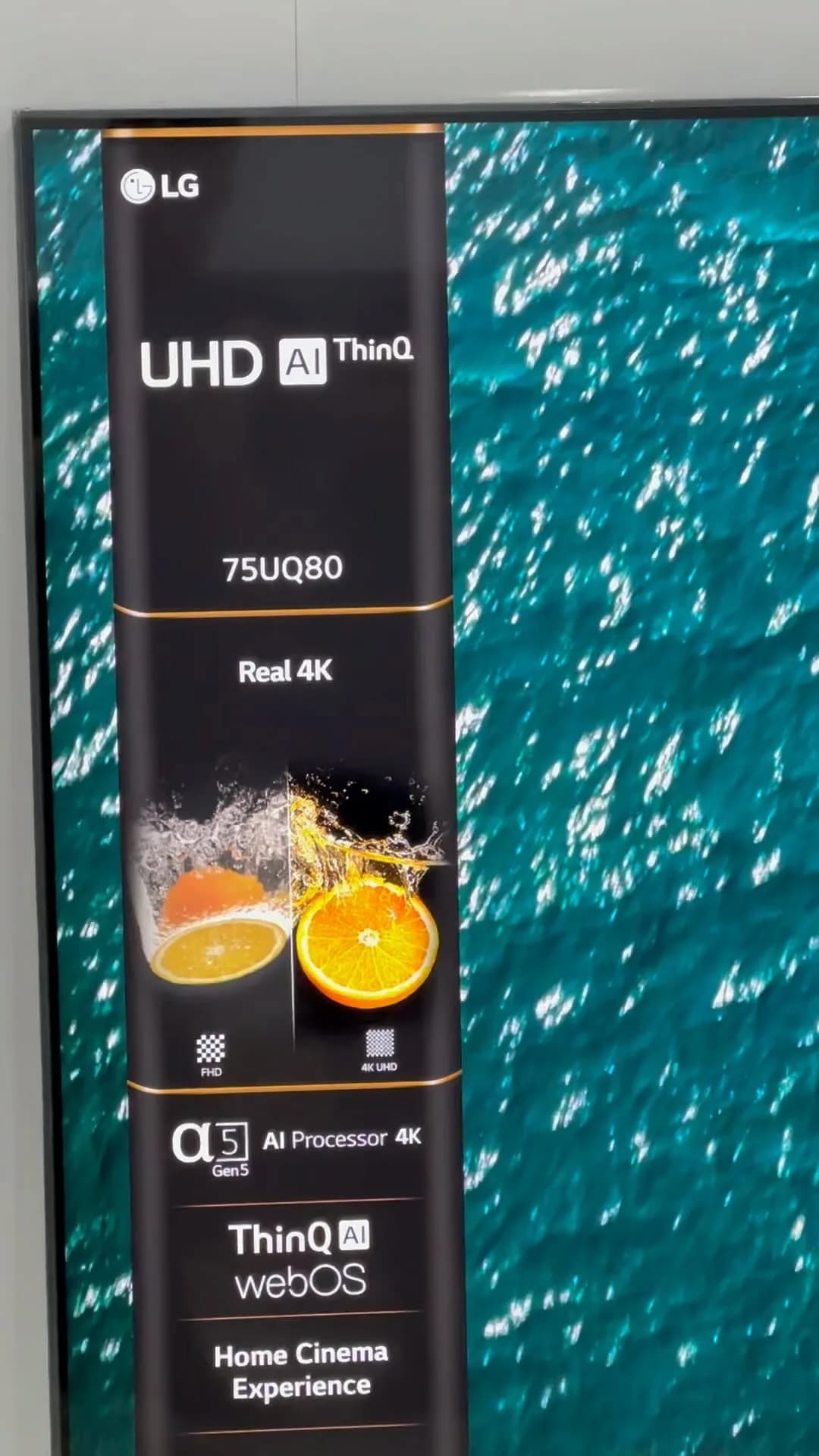 تلویزیون 4K مدل UQ8000 الجی، رنگ مشکی و طلایی، جنس شیشه و فلز، صفحه تخت مستطیلی