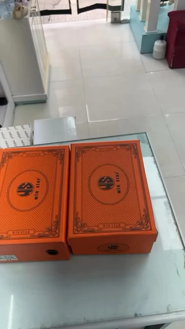 کفش بچگانه
