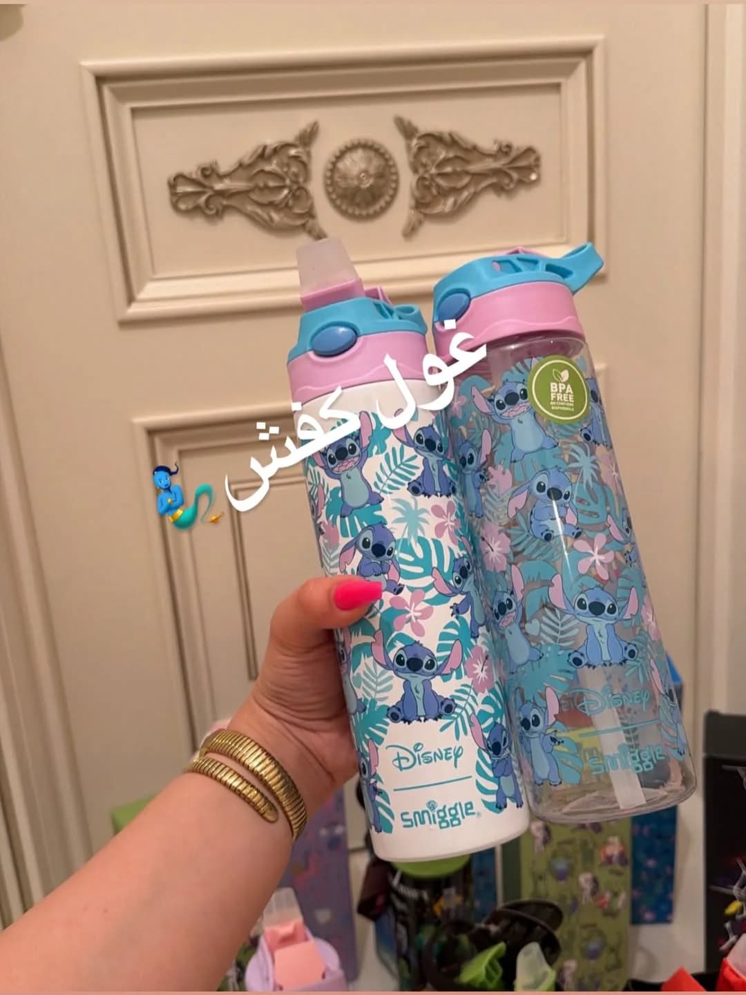 قمقمه بچگانه، رنگ آبی، صورتی و سفید، جنس پلاستیک، طرح شخصیت کارتونی، استوانهای با درب