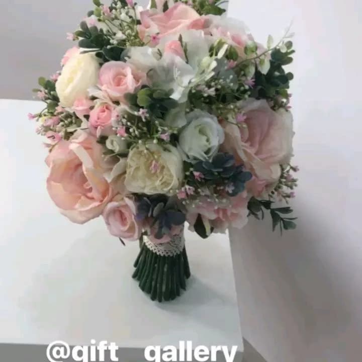 دسته گل عروس ژورنالی