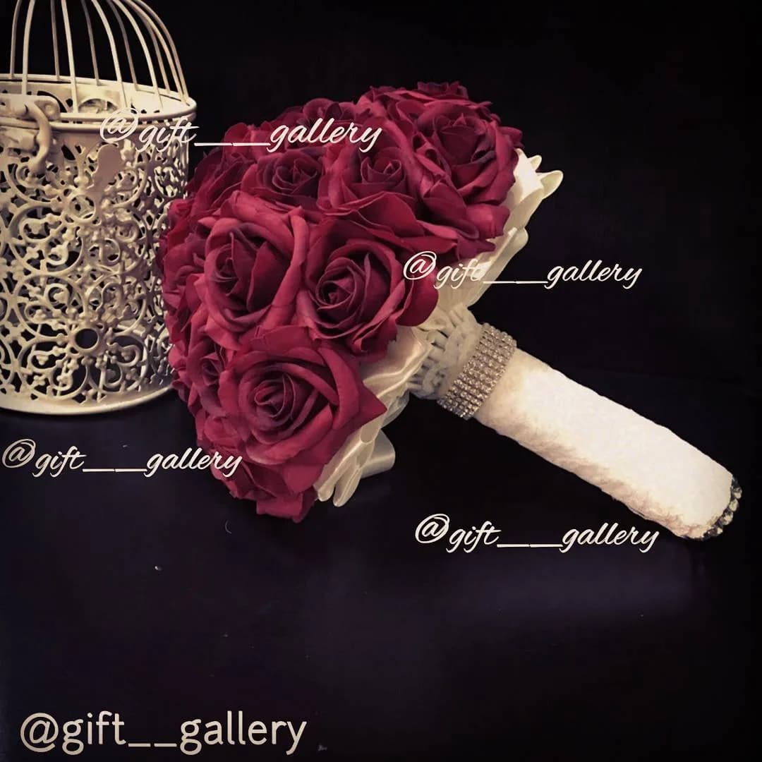 دسته گل ساده رز مصنوعی، رنگ سرخابی و سفید، جنس پارچه، گرد بزرگ