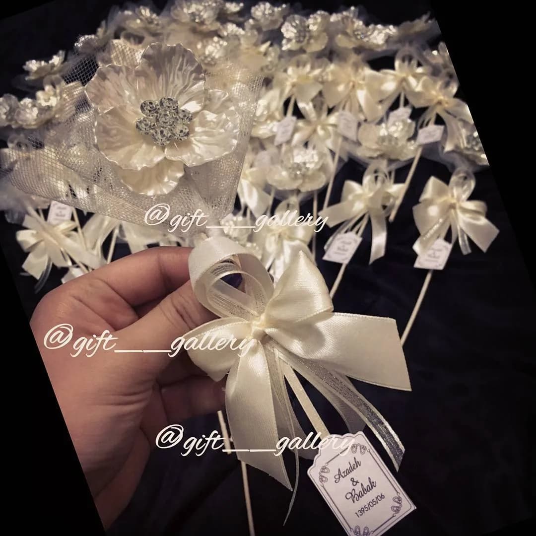 یادبود شاخه گل شقایق