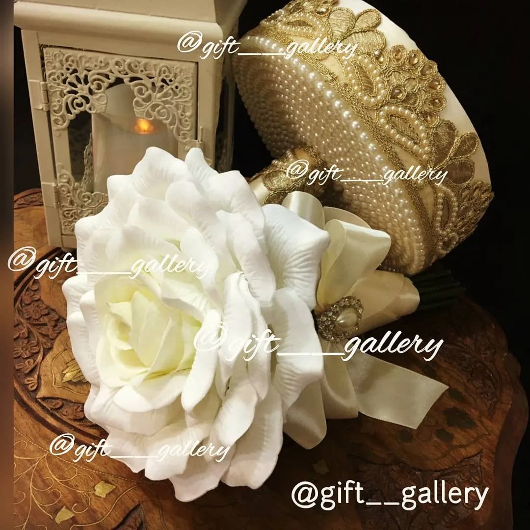 دسته گل رز تک سایز متوسط