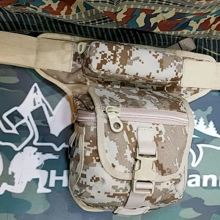 کیف پایی تاکتیکال SWAT، رنگ کرم، قهوهای و سفید، جنس برزنت، طرح هندسی، کیف کمری کوچک