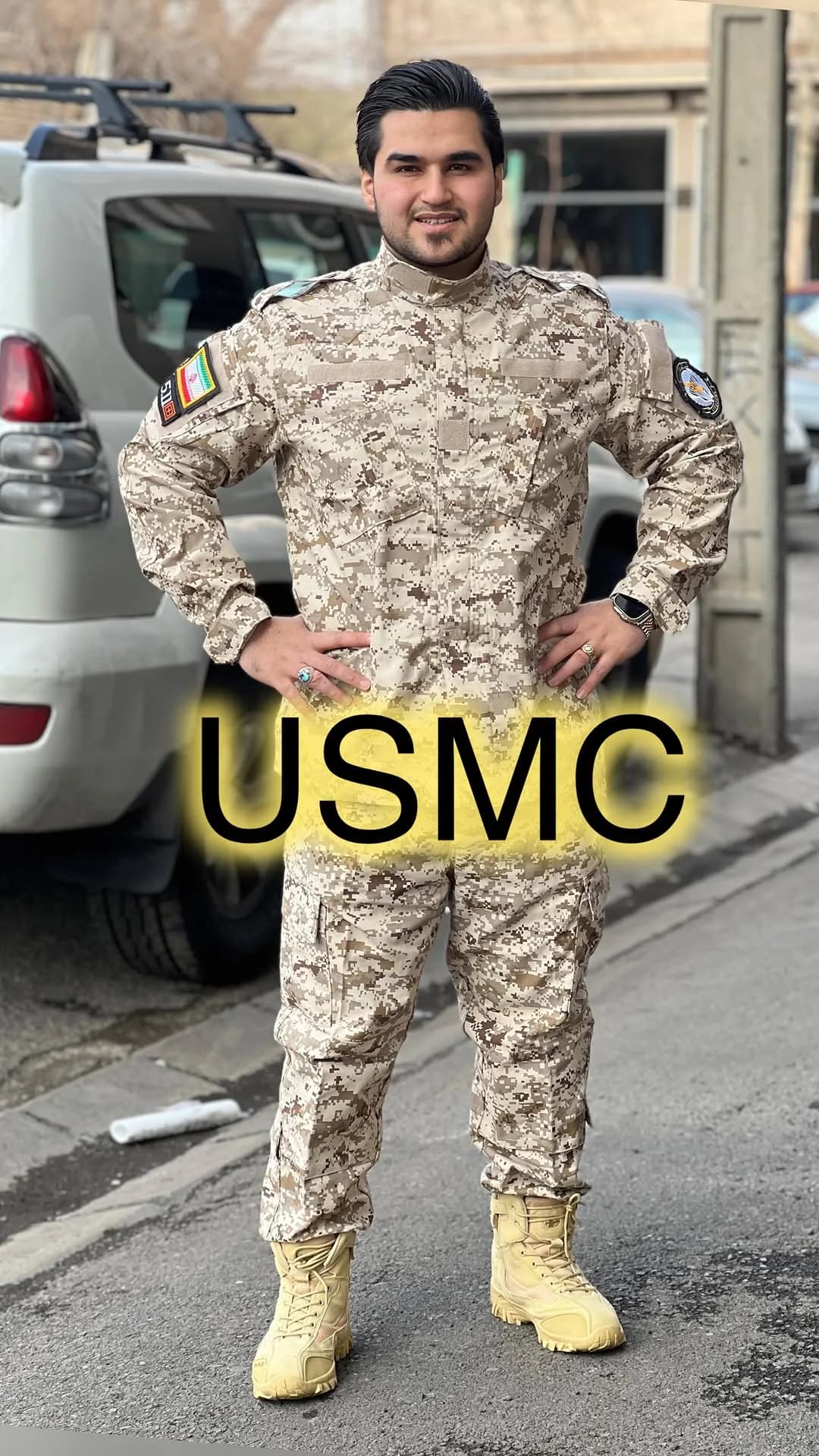 ست پیراهن و شلوار نظامی USMC، رنگ کرم و قهوهای، آستین بلند، یقه ایستاده، گشاد