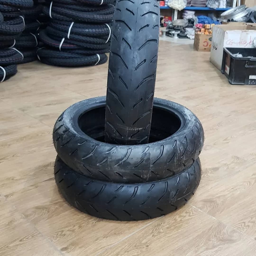لاستیک عقب CB400 و بنلی ۳۰۰