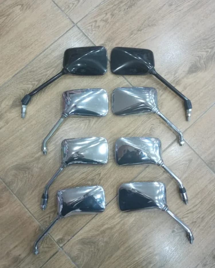 آینه سی بی ۱۳۰۰ استوک