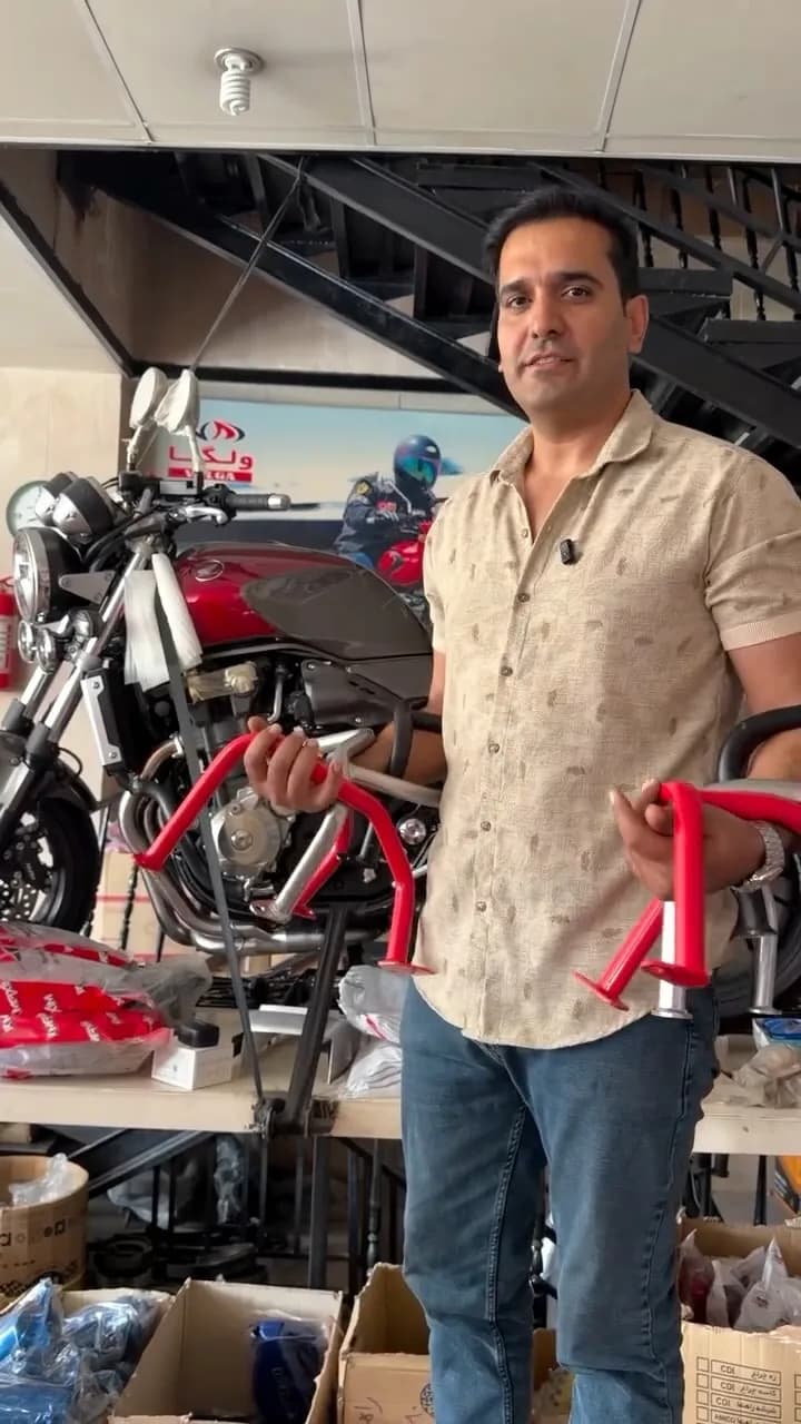 گارد انجین CB1300، رنگ قرمز، جنس فلز، لولهای