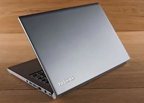 لپتاپ توشیبا Z40 Toshiba، رنگ خاکستری، جنس فلز