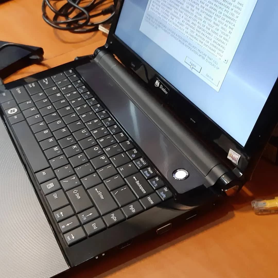 لپتاپ ۱۴ اینچ core i5 نسل دو، رنگ مشکی، جنس پلاستیک، مینی لپتاپ، صفحه کوچک