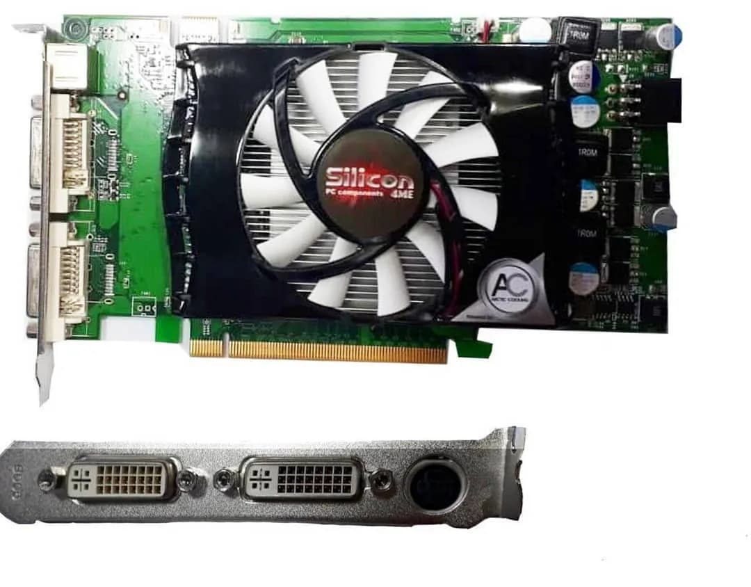 کارت گرافیک GeForce GT 9600 512MB، رنگ سبز، مشکی و سفید، جنس فلز و پلاستیک