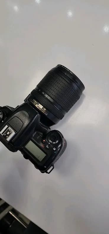 دوربین D7500 با لنز 18-140 کارکرده، رنگ مشکی، جنس پلاستیک و فلز، دوربین دیجیتال اسالآر