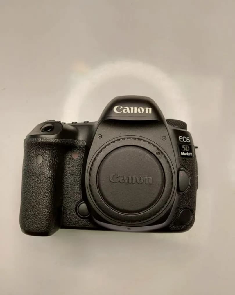 دوربین 5D Mark IV بادی کارکرده، رنگ مشکی، DSLR بدون لنز