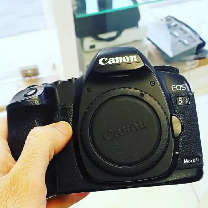دوربین 5D Mark II کارکرده کانن، رنگ مشکی، جنس پلاستیک، دوربین دیجیتال DSLR
